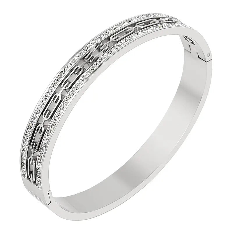 Interlocked Chain Link Bracelet